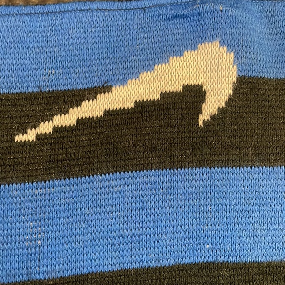 Nike Scarf 🧣 - Picture 4 of 5